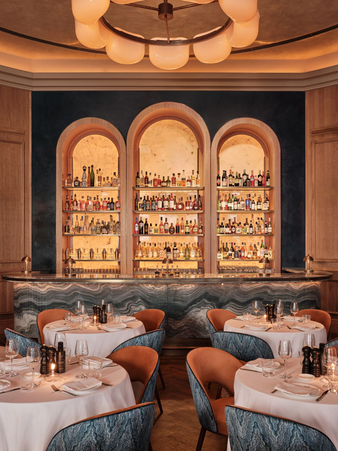 Sale e Pepe Mare at the prestigious Langham Hotel for the Thesleff Group.